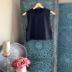Lululemon sleeveless crop top